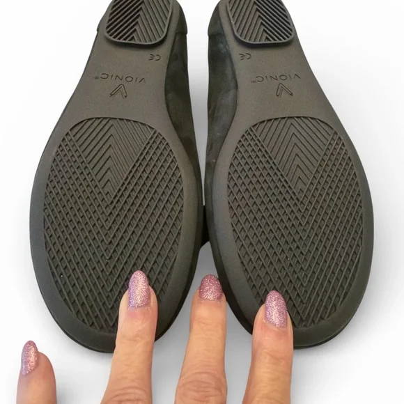 Vionic Women's Black Bow Flats - Picture 5 of 5